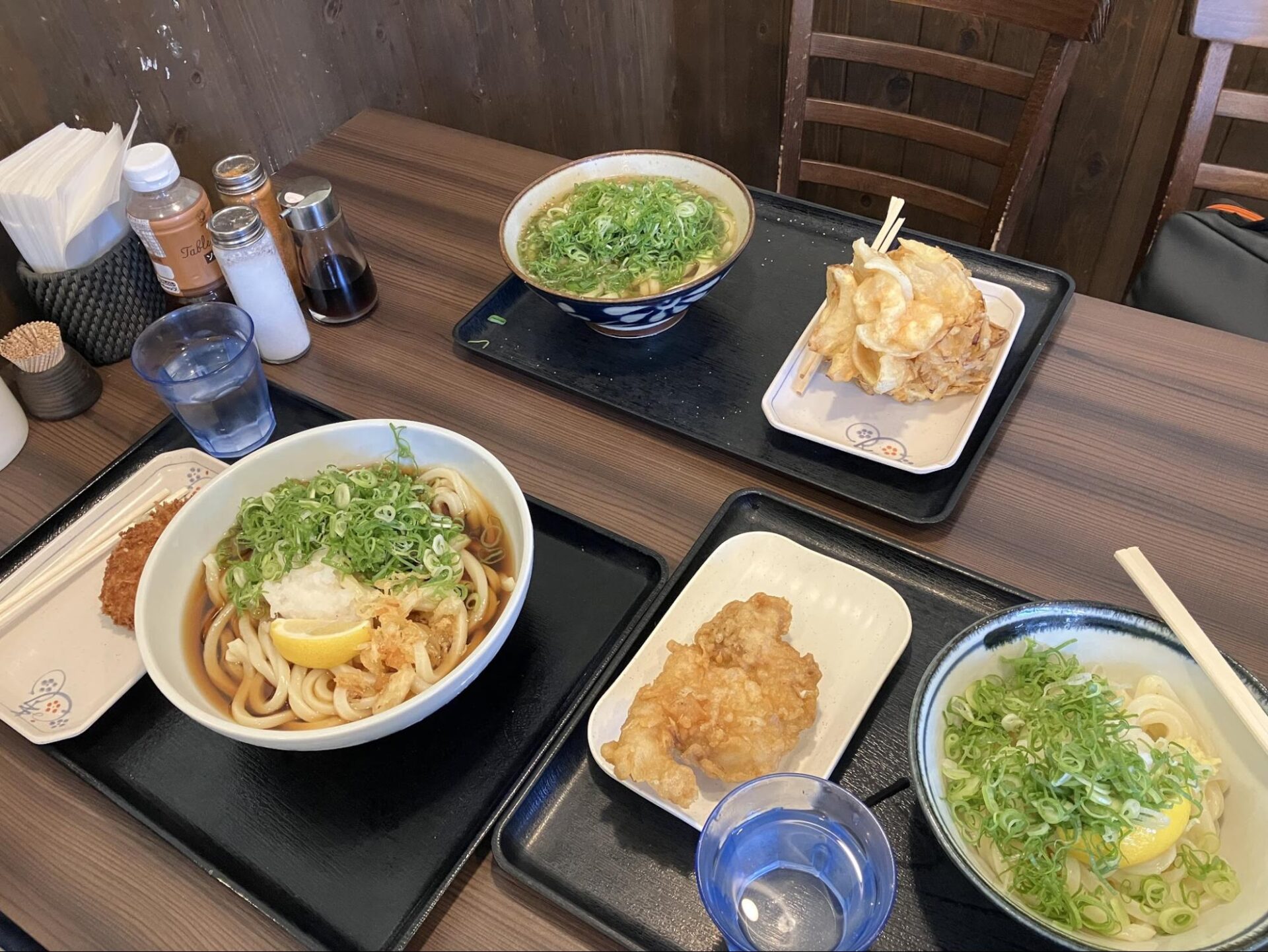 暑い日には冷たいうどん